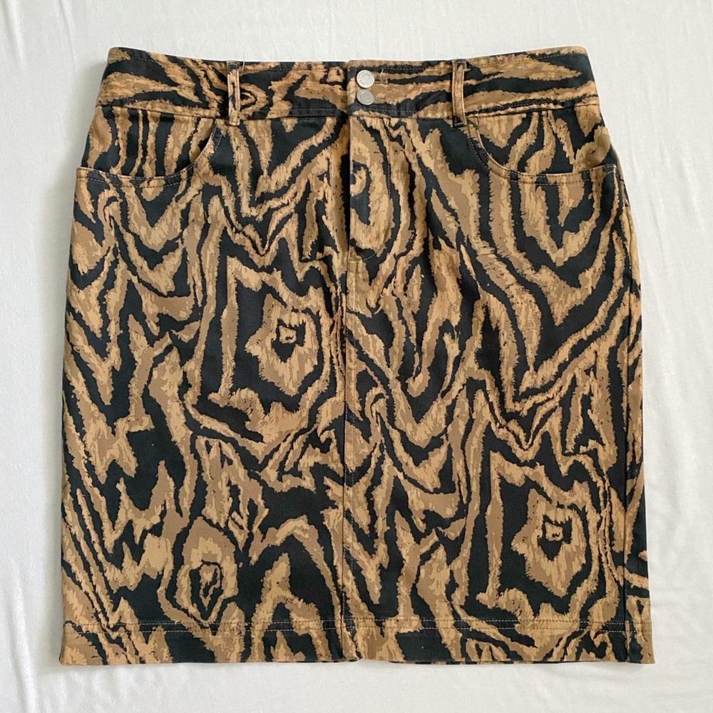 Chaps Black and Tan Pencil Skirt, Patterned Stripes, Tan Black